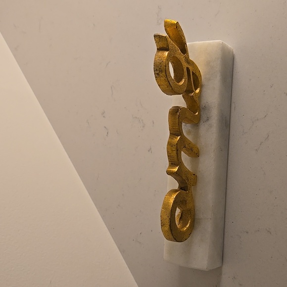 Omg Sign - Picture 2 of 4